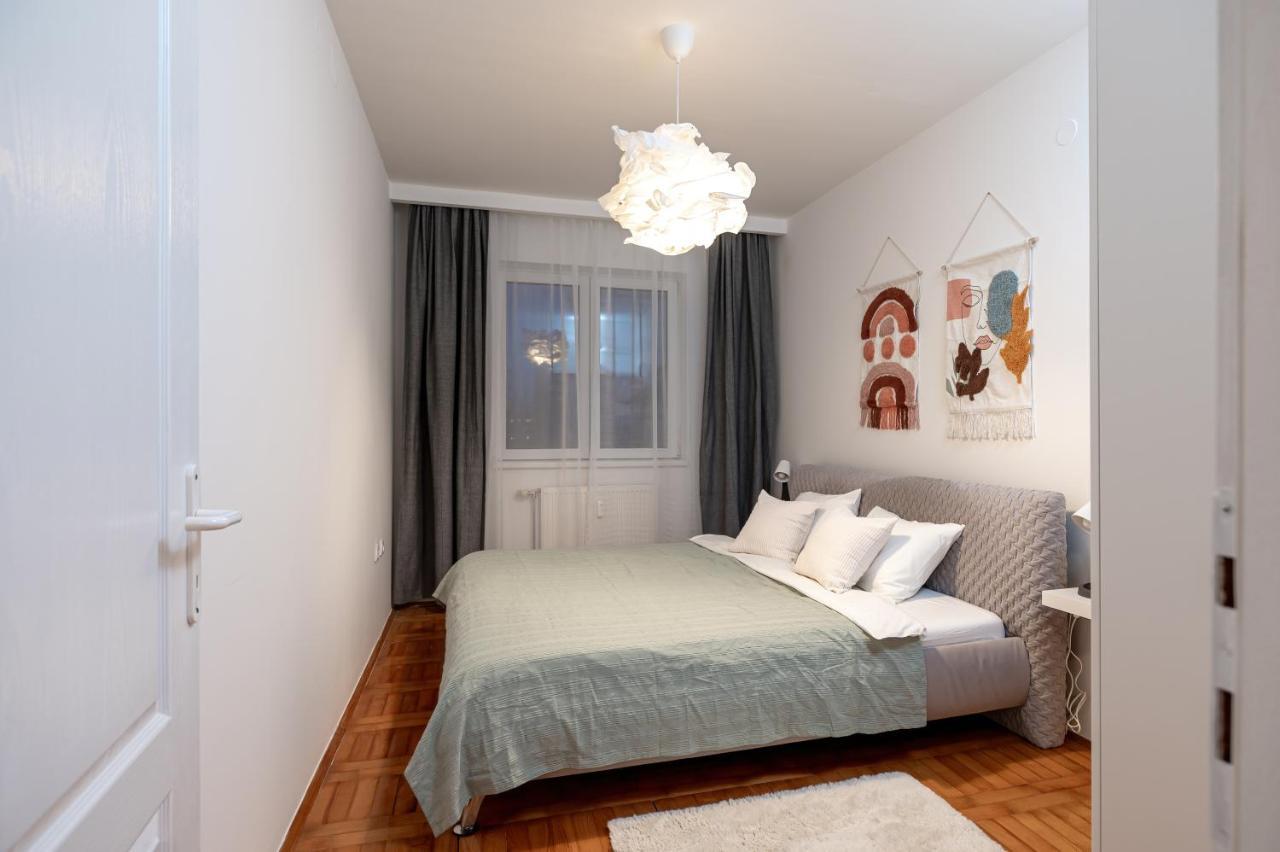 Aquarelle Apartment Subotica Bagian luar foto